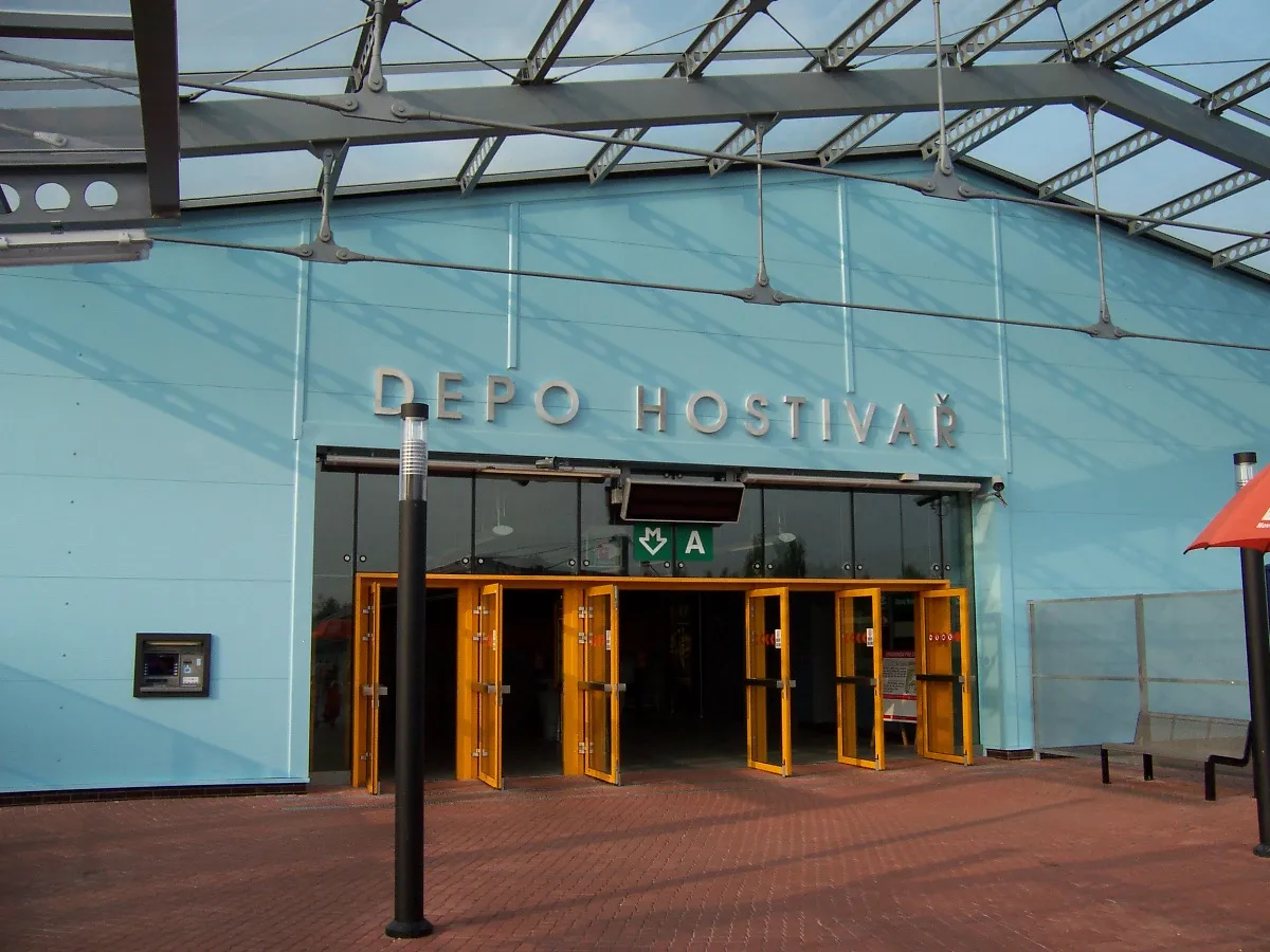Metro - stanice Depo Hostivař, Praha (2005)